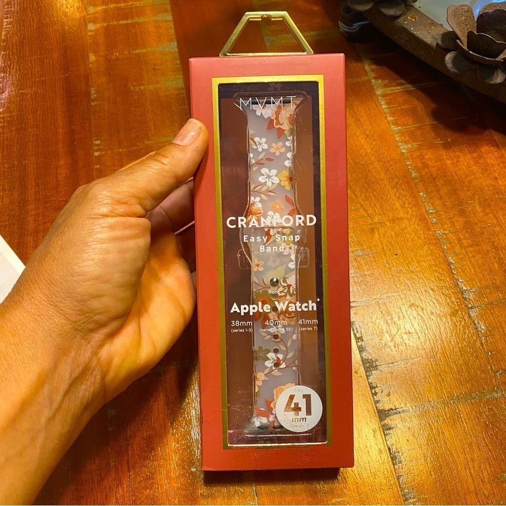 MVMT Apple Watch Crawford easy snap bands
